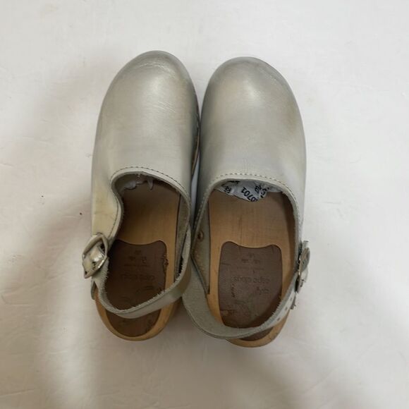 CAPE CLOGS IN SILVER METALLIC - Picture 4 of 8